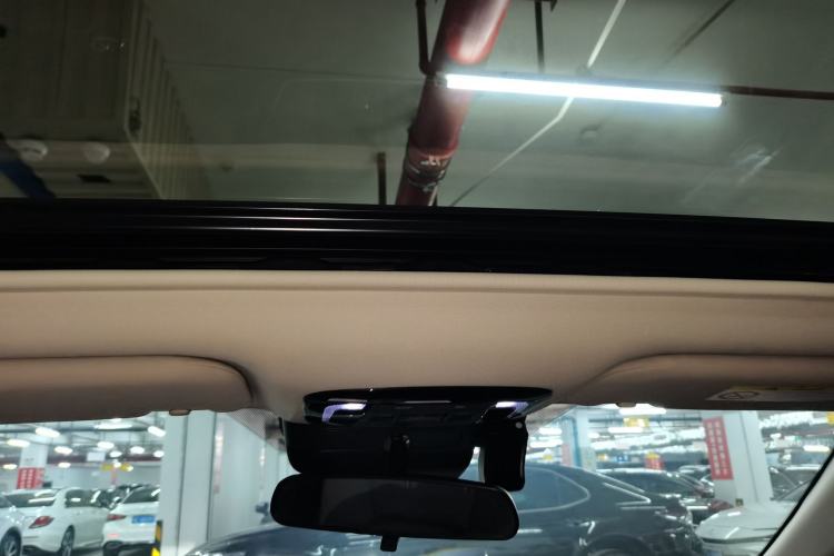 Used Toyota Camry 2026 Model Dual-Engine 2.0HSE Sport Lite Edition