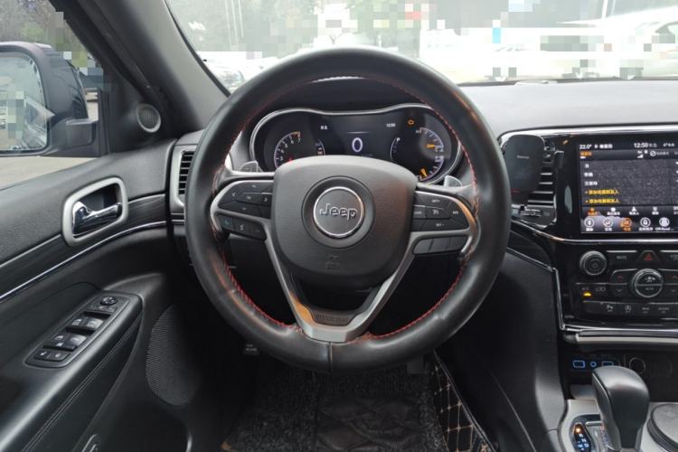 Used Jeep Grand Cherokee 2020 3.6L Elite Navigation Edition Steering Wheel