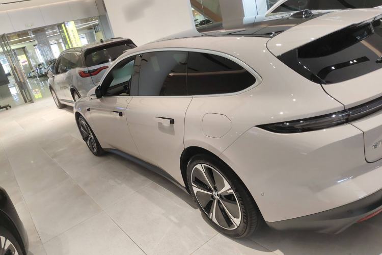 Used Nio ET5T 2024 75kWh Touring
