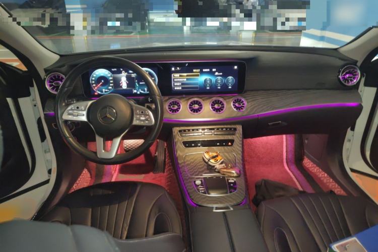 Used Mercedes-Benz CLS 2021 CLS 300 Sport Edition Center Console