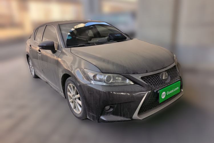 Used Lexus CT 2013 CT200h Elite Edition Front Right 45 Deg