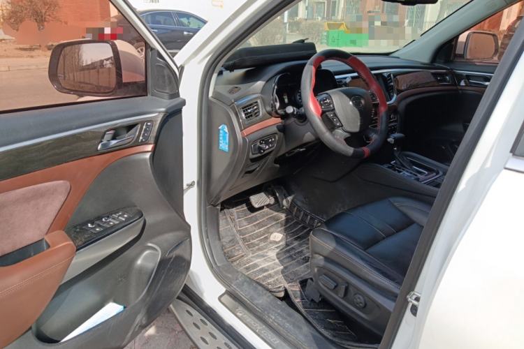 Used GAC Trumpchi GS8 2017 320T Two-Wheel Drive Luxury Smart Connectivity Version (7 Seats)
