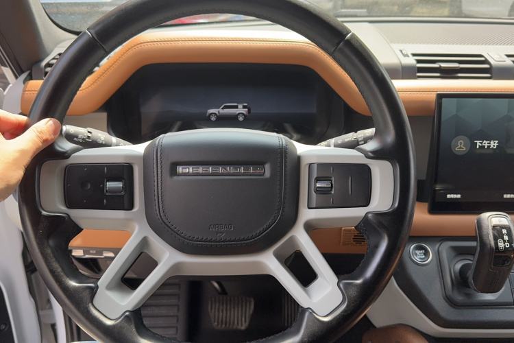 Used Land Rover Defender 2023 Facelift 110 3.0T P400 X-DYNAMIC HSE Steering Wheel