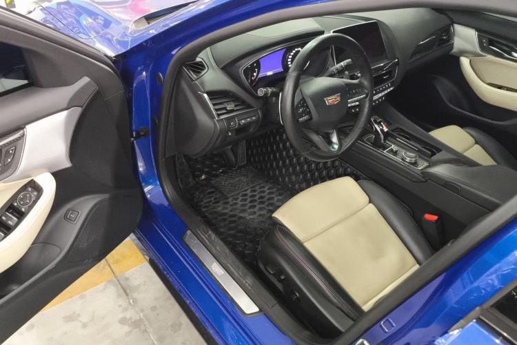 Used Cadillac CT5 2020 Revised 28T Platinum Sport Edition Driver Seat