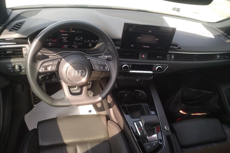 Used Audi A4L 2024 40 TFSI Luxury Dynamic Edition
