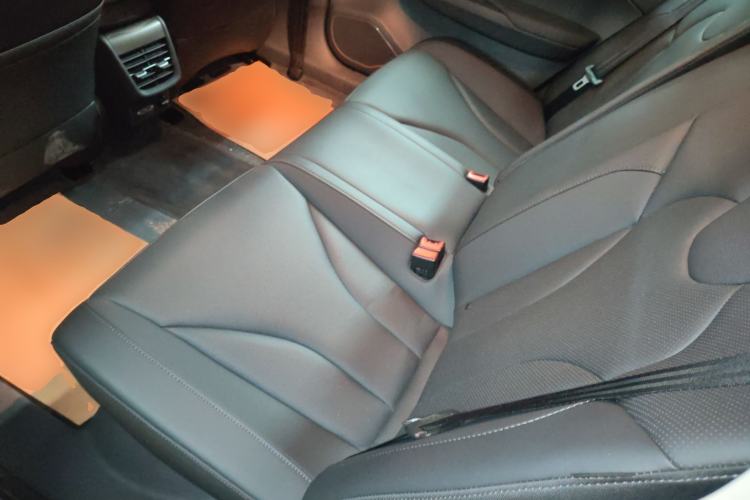 Used Hongqi E-QM5 2022 431 km Charge & Enjoy Edition
