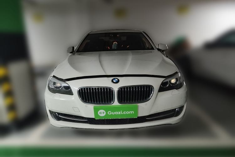 Used BMW 5 Series 2013 525Li Leading Model Front