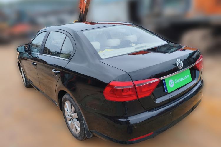 Used Volkswagen Lavida 2013 1.6L Manual Comfort Edition
