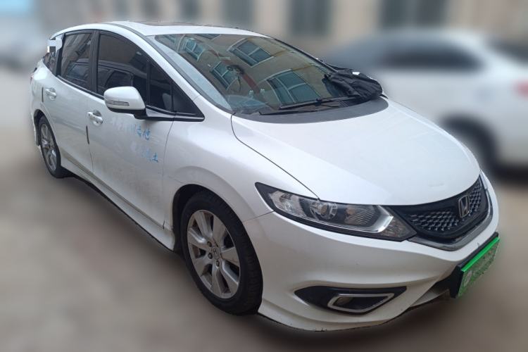 Used Honda Jade 2016 1.8L Automatic Comfort Elite Version 5 Seats Front Right 45 Deg