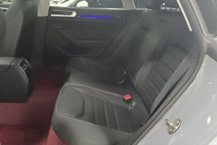 Used Volkswagen FAW-Volkswagen CC 2023 Hunting Vehicle 380TSI Hunter's Heart Edition
