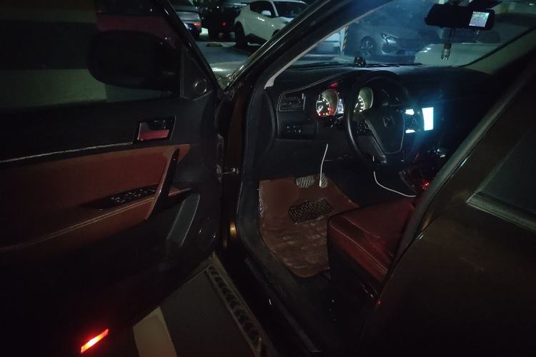 Used Zotye T600 2015 2.0T DCT Luxury Version
