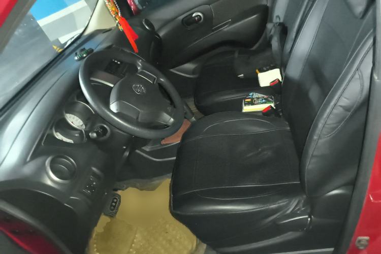 Used Nissan Livina 2010 JINRUI Edition 1.6L Automatic Standard Model
