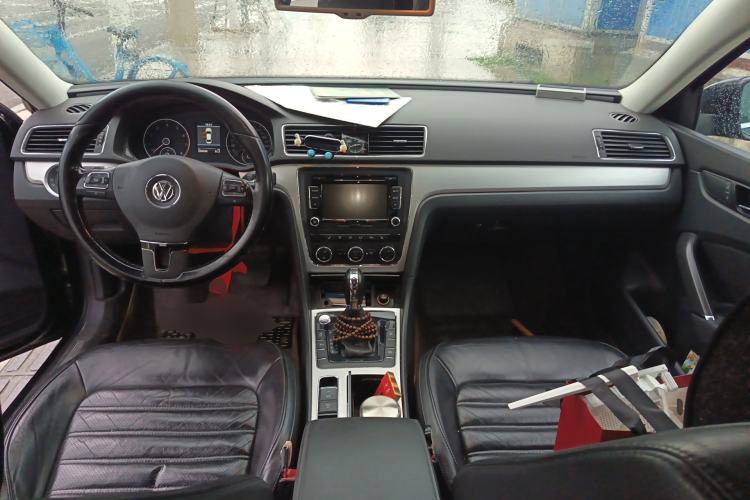 Used Volkswagen Passat 2014 1.8TSI DSG Prestige Edition Center Console