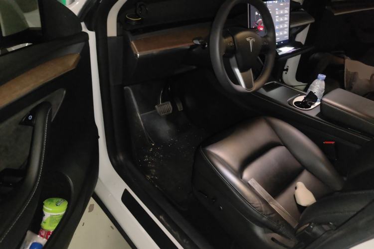 Used Tesla Model Y 2021 Long-Range All-Wheel-Drive Version 3D7