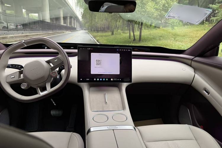 Used Xiaomi Auto YU7 2025 Ultra-Long Range Rear-Wheel Drive Version
