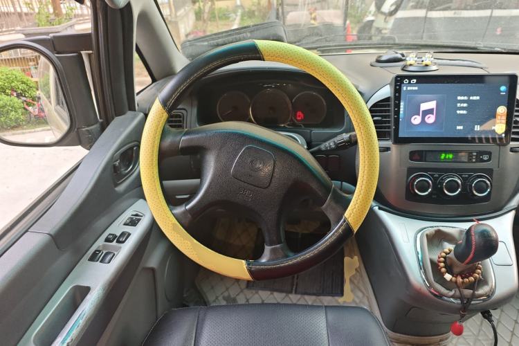 Used FORTHING Lingzhi 2013 M5 Q3 2.0L 7-seat Long-wheelbase Luxury Model
