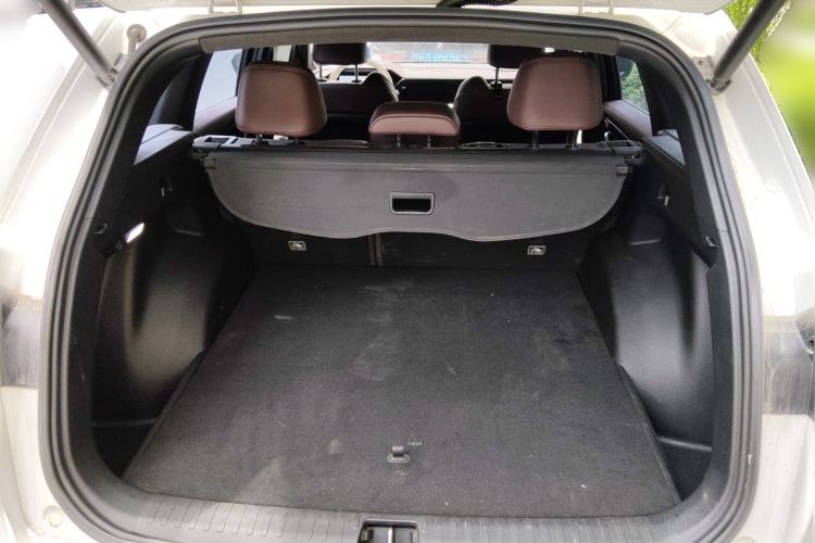 Used Geely Auto Monjaro L 2021 2.0TD DCT EVO Two-Wheel Drive Prestige Version Trunk