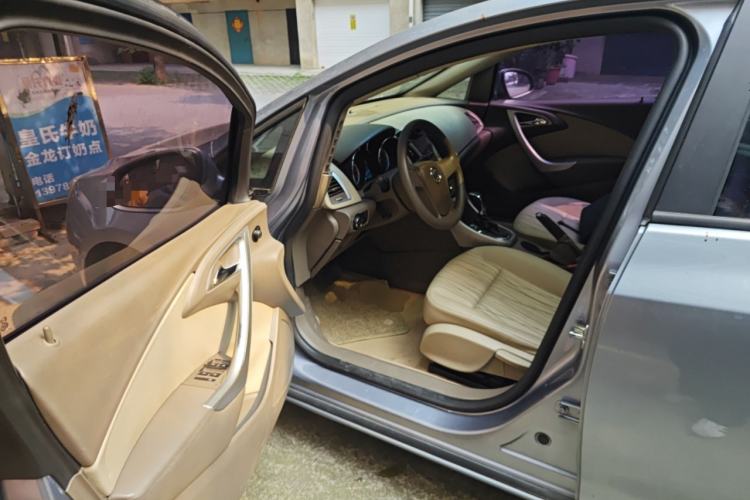 Used Buick GT 2012 GT 1.6L Automatic Comfort Edition Driver Seat