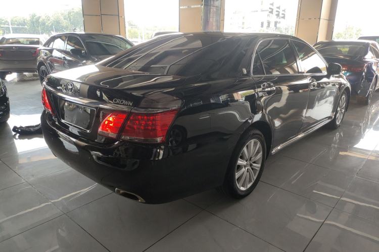 Used Toyota Crown 2012 2.5L Royal Leather Edition