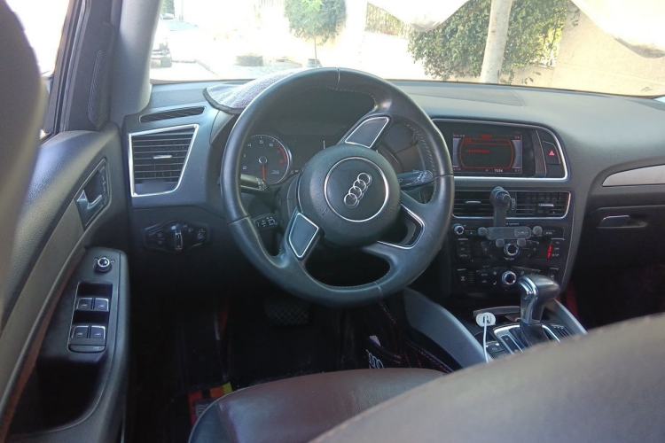 Used Audi Q5 2017 Plus 40 TFSI Ambition Model