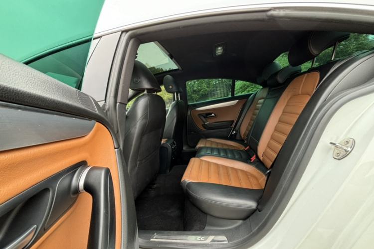 Used Volkswagen FAW-Volkswagen CC 2016 1.8TSI Luxury Model
