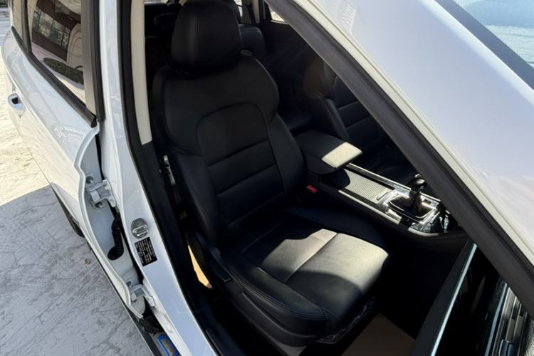 Used Sinotruk VGV U70 2020 1.5T Manual Comfort Edition 7 Seats
