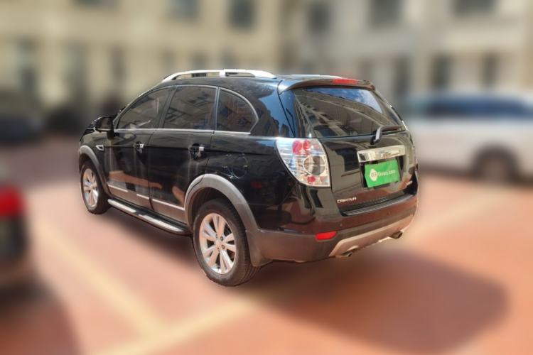 Used Chevrolet Captiva 2014 2.4L 4x4 Flagship Edition 7 Seats
