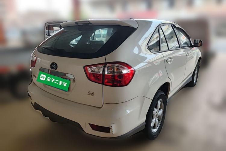 Used BYD S6 2014 2.0L Manual Luxury 5-Seater Rear Right 45 Deg