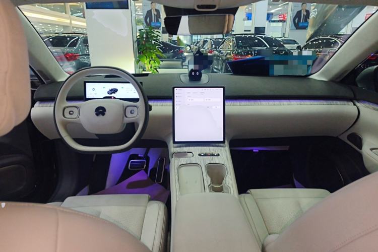 Used Nio ET7 2024 75 kWh Executive Edition
