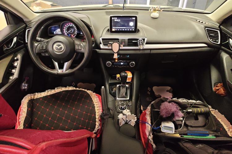 Used Mazda 3 Axela 2014 Sedan 2.0L Automatic Sport Model
