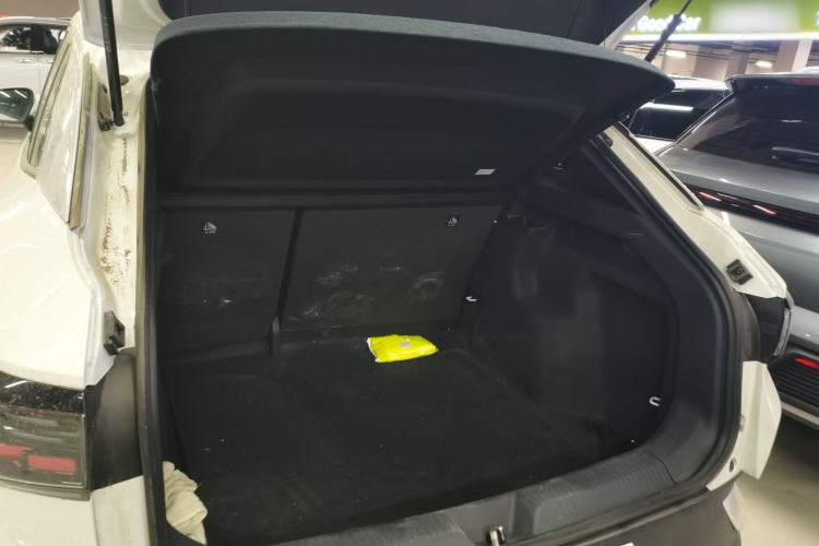 Used Volkswagen ID.4 CROZZ 2026 Model Pure Enjoyment Edition PURE Trunk