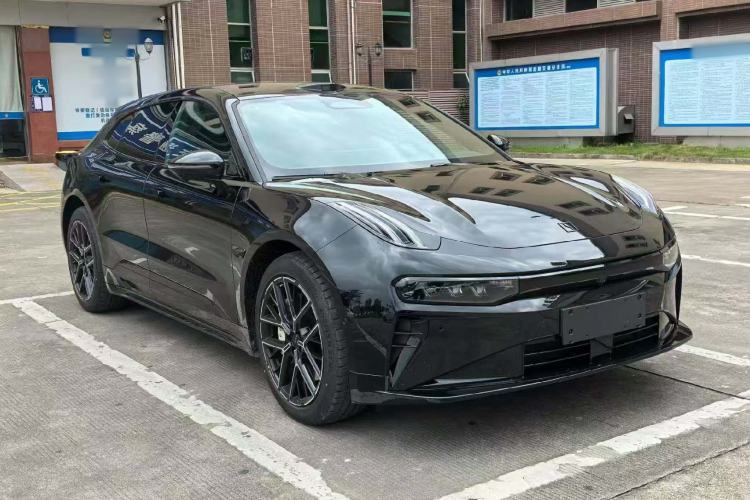 Used Zeekr 001 2026 Model 103° Rear-Drive Max Version Front Right 45 Deg