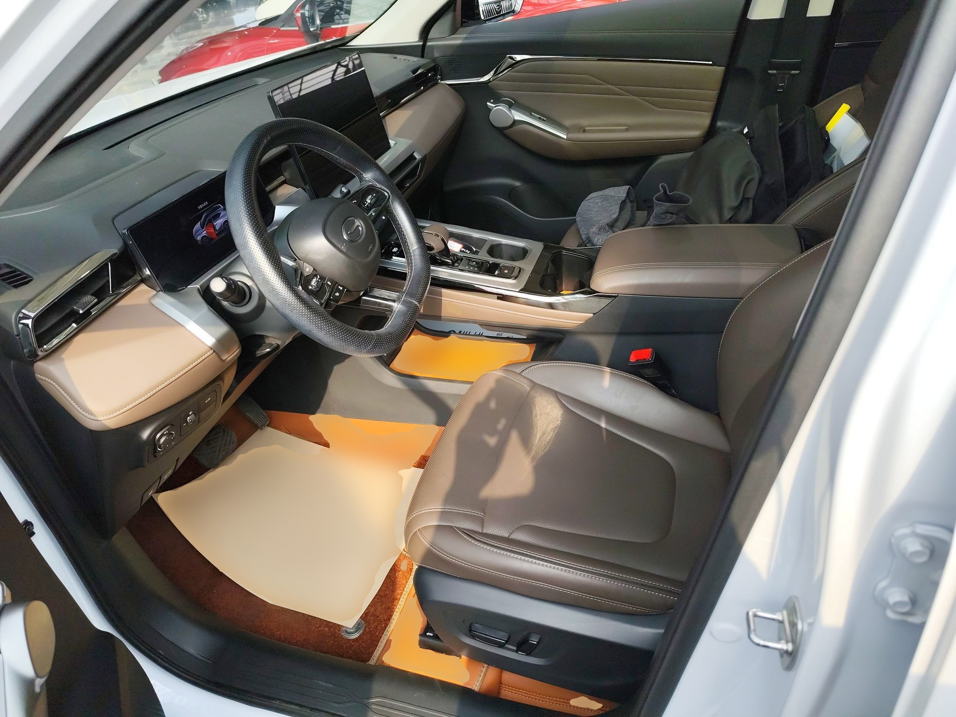 Переднее сиденье в автомобиле