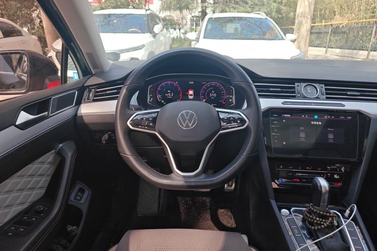 Used Volkswagen Magotan 2023 2 Million Units Commemorative Edition 330TSI DSG Luxury Version
