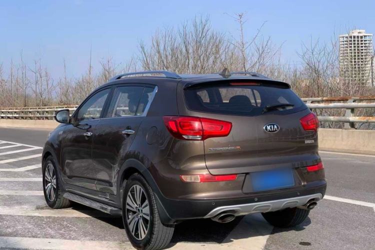 Used Kia Sportage R 2015 2.0L Automatic Two-Wheel Drive DLX Model
