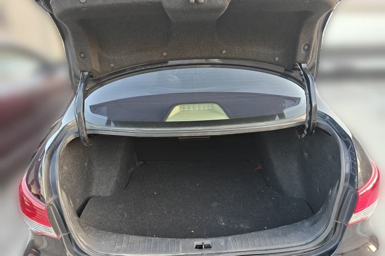 Used Nissan Sylphy 2009 1.6XL Automatic Luxury Sunroof Edition Trunk