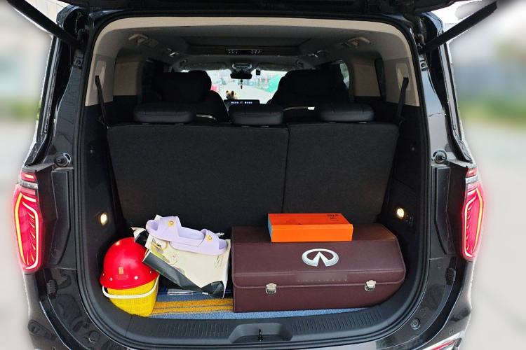 Used Hongqi HQ9 2023 2.0T Smart Connect Flagship Edition
