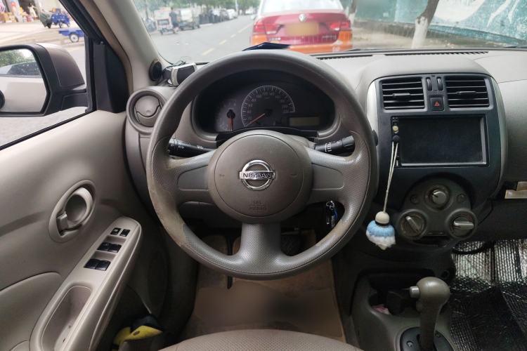 Used Nissan Sunny 2011 1.5XE CVT Comfort Edition Steering Wheel