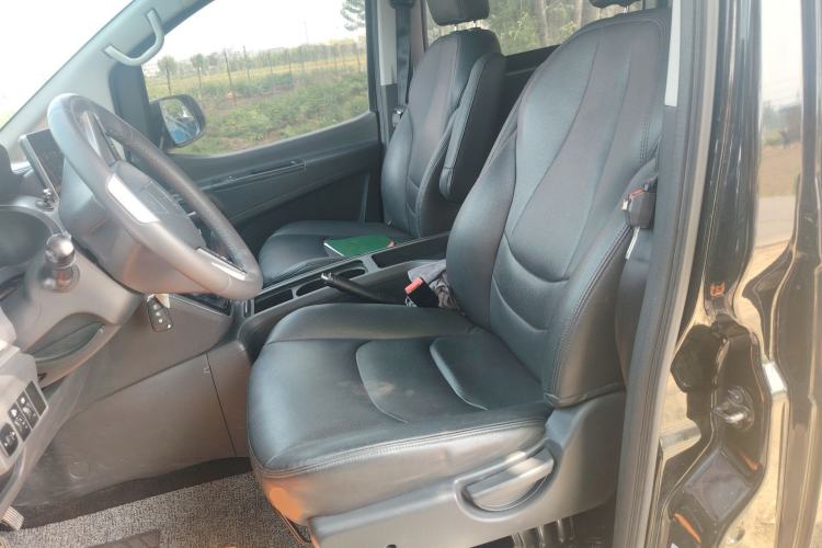 Used JAC Refine M3 2022 1.8L 7-seat Standard Edition
