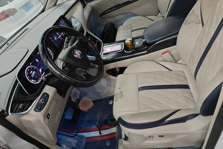 Used Buick GL8 2021 ES Landtrek 653T Comfort Edition