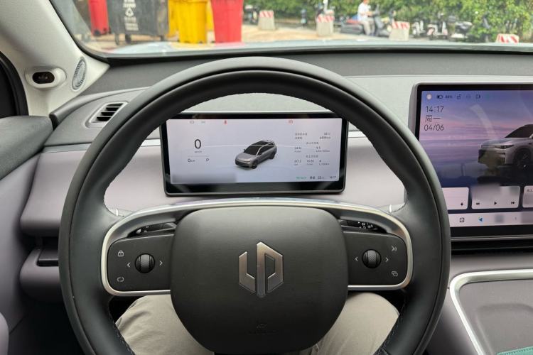 Used Leapmotor C16 2026 Extended-Range 280 LiDAR Zhizun Edition 6 Seats Interior 7