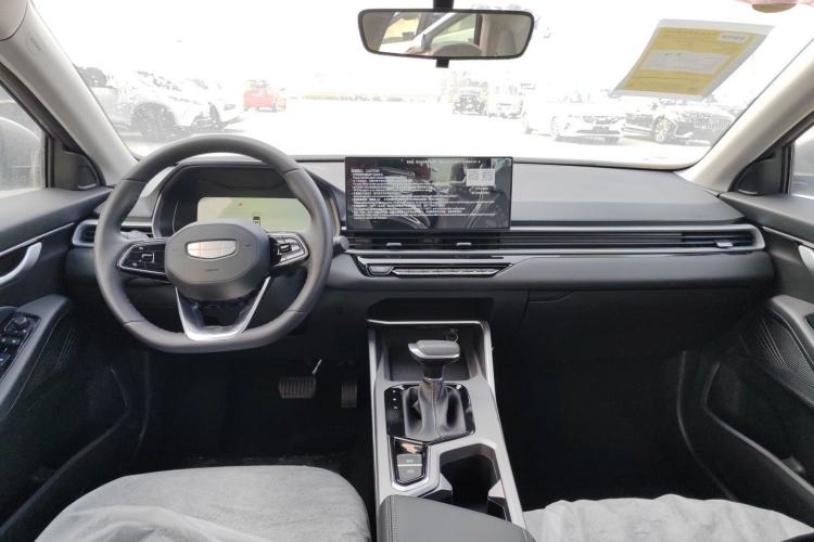 Used Geely Auto Emgrand 2026 Model 4th Generation 4 Millionth Anniversary Edition 1.5L CVT Feiyue Edition