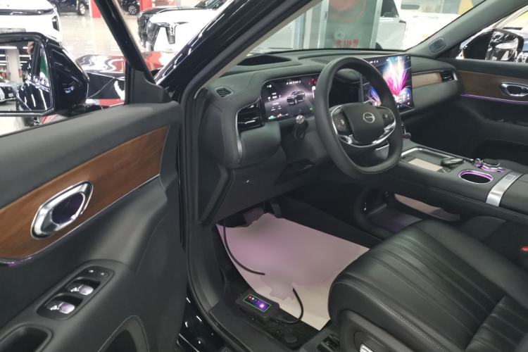 Used GAC Trumpchi S9 2025 Model Qiankun Max 5-Seater Driver Seat