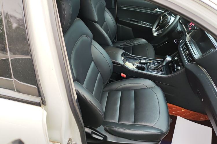 Used Zotye T600 Coupe 2017 1.5T Automatic Luxury Model Right Front Seat