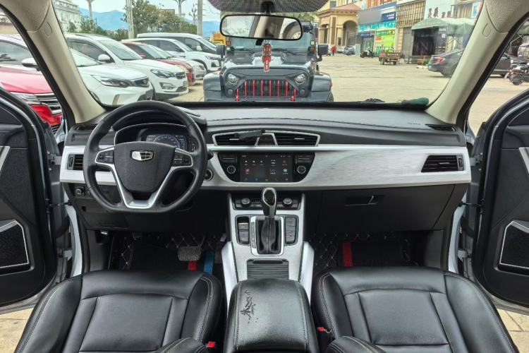 Used Geely Auto Emgrand X7 Sport 2016 1.8TD Automatic Smart Connectivity Version Interior 1