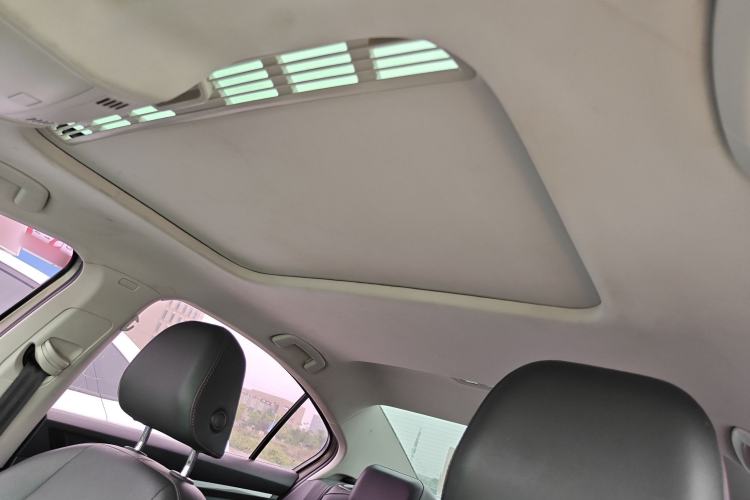 Used Volkswagen Bora 2019 1.5L Automatic Elite Version Headliner