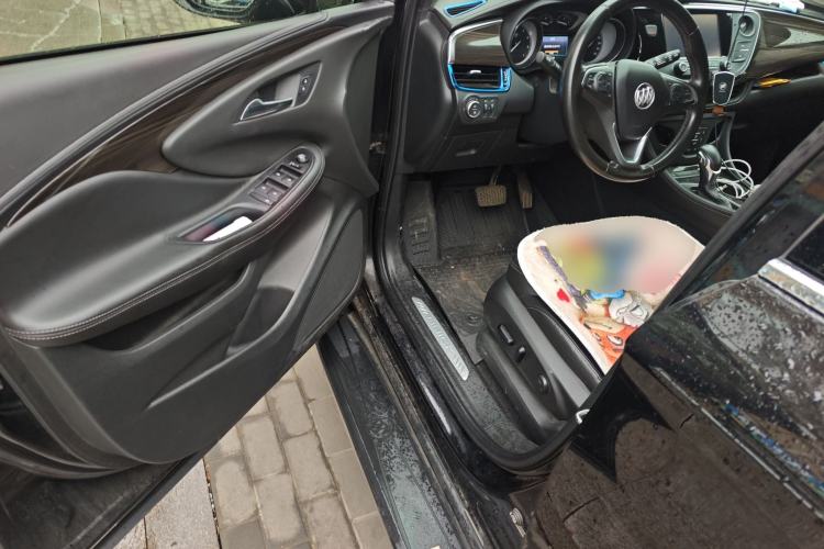 Used Buick Envision 2018 20T Two-Wheel-Drive Elite Model