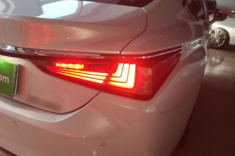 Used Lexus ES 2023 200 Excellence Edition