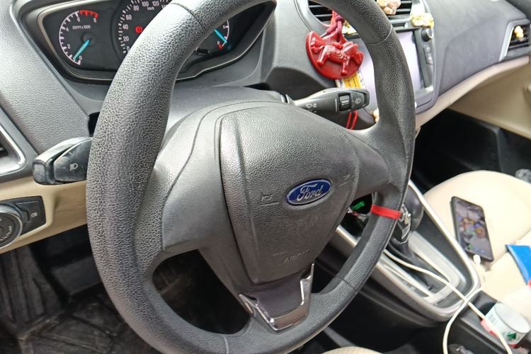 Used Ford Escort 2015 1.5L Automatic Comfort Edition
