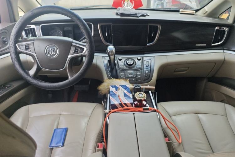 Used Buick GL8 2013 3.0L GT Luxury Business Haoya Edition